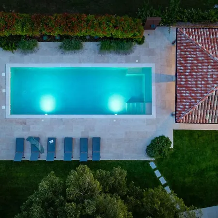 Casa Amalia Willa Sinozici